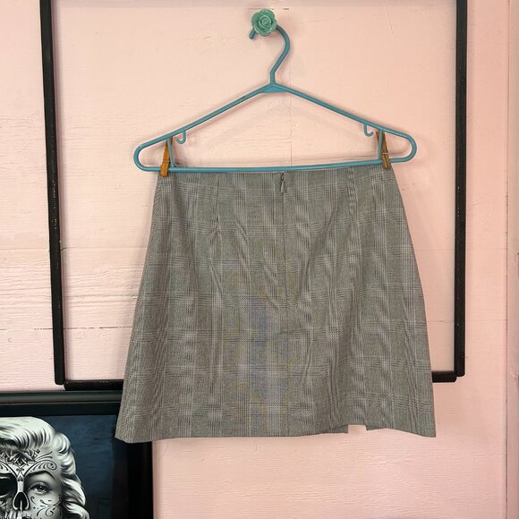 Aritzia Sunday Best Check Mini Skirt - Picture 5 of 5